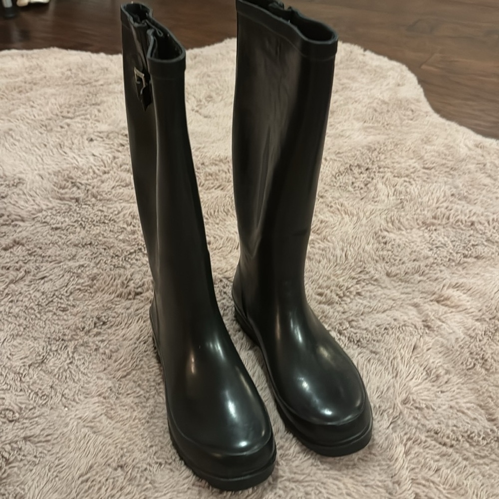 Austin Trading Company black rain boots tall black rubber boots women’s size 7​ - Picture 2 of 13